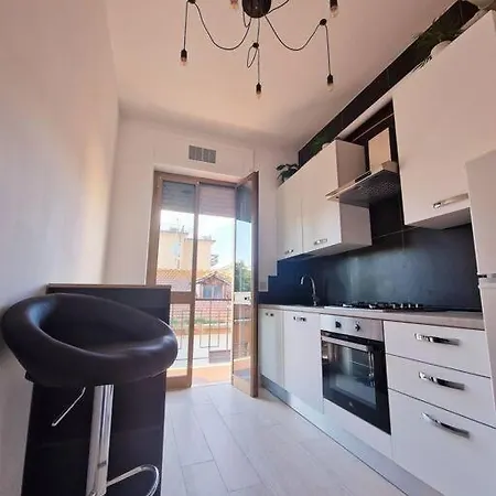 Apartament Brixia-maison, Three-room Brescia