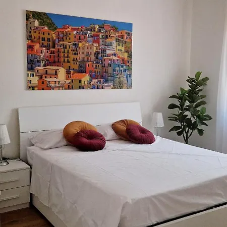 Brixia-maison, Three-room * Μπρέσια